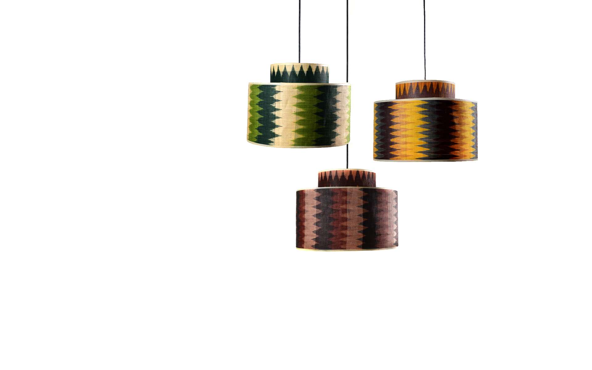 Amaya 1 Hanging Lamp in Lotus, Cacao and Macaw